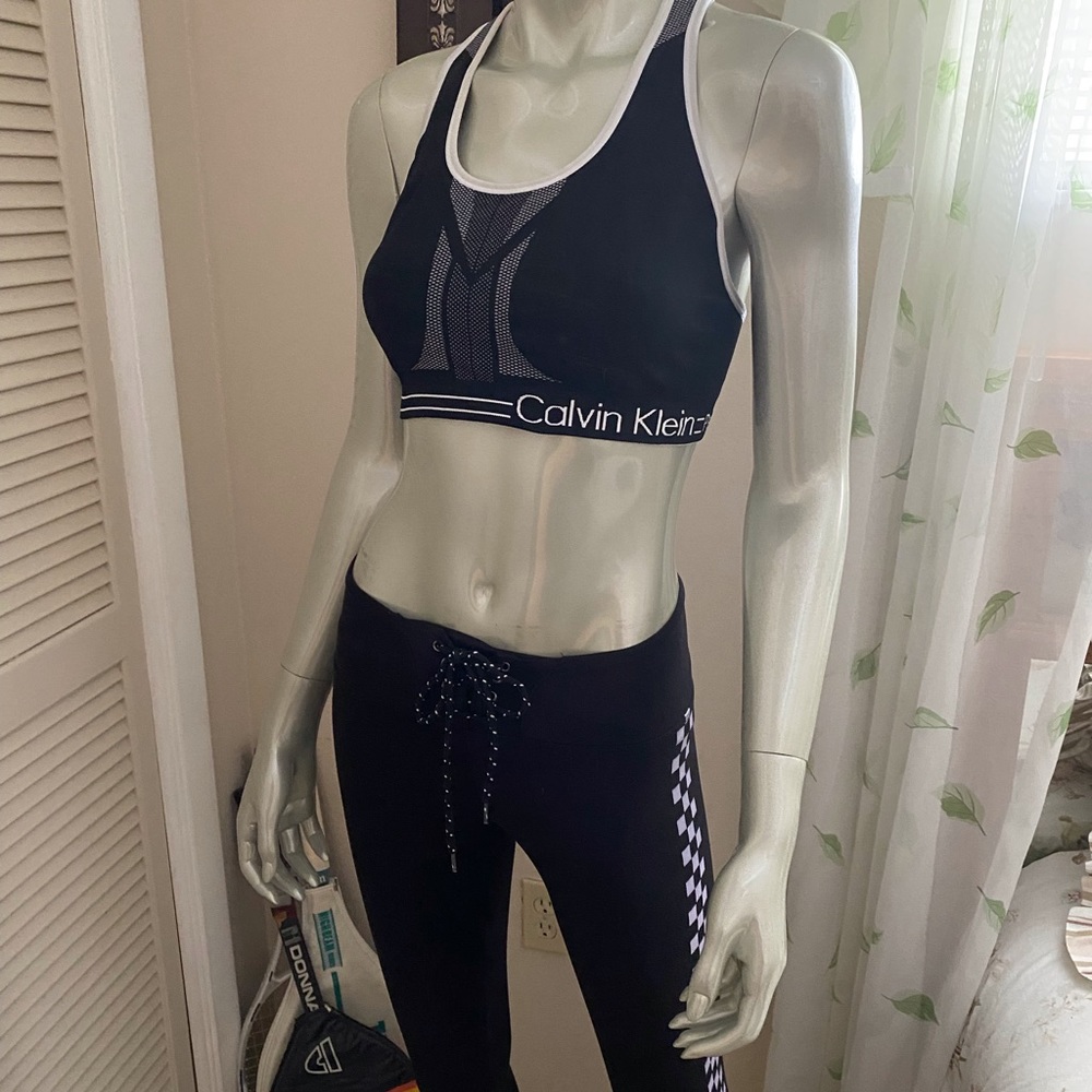 RUE21 LEGGINGS SIZE XS
